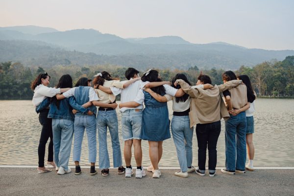 Donate & Volunteer to Support People Living with HIV/AIDS